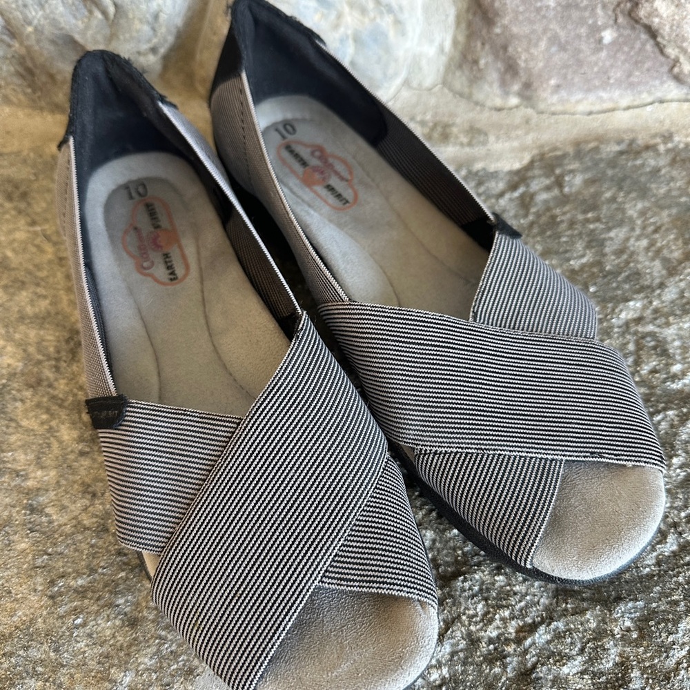 Earth Spirit Cloud Ease flats